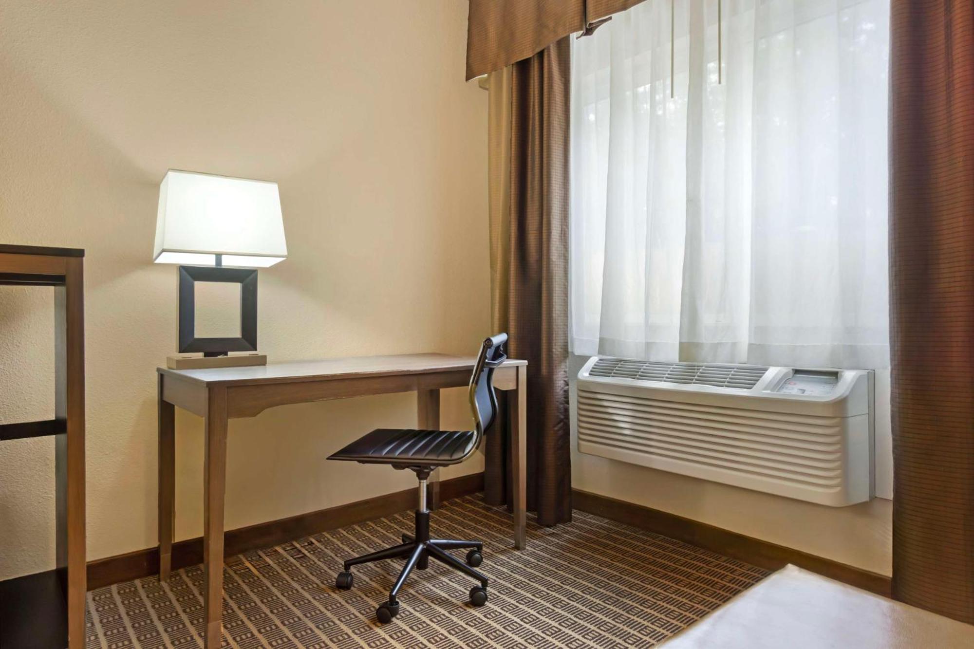 Best Western Plus Yakima Hotel Екстер'єр фото